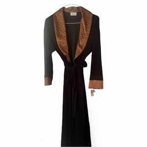 Vanity Fair Elegant Black Robe with Leopard Trim